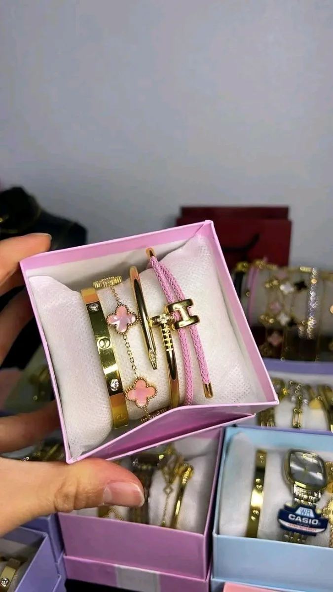 Bracelet